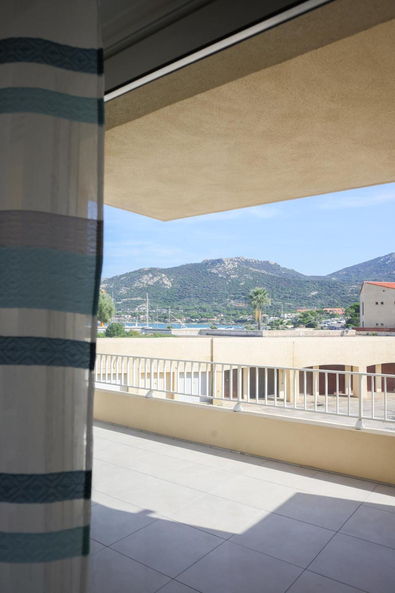 La Balagne , Bord De Mer, Grande Terrasse, Sant'ambroggio Lumio (Corsica)